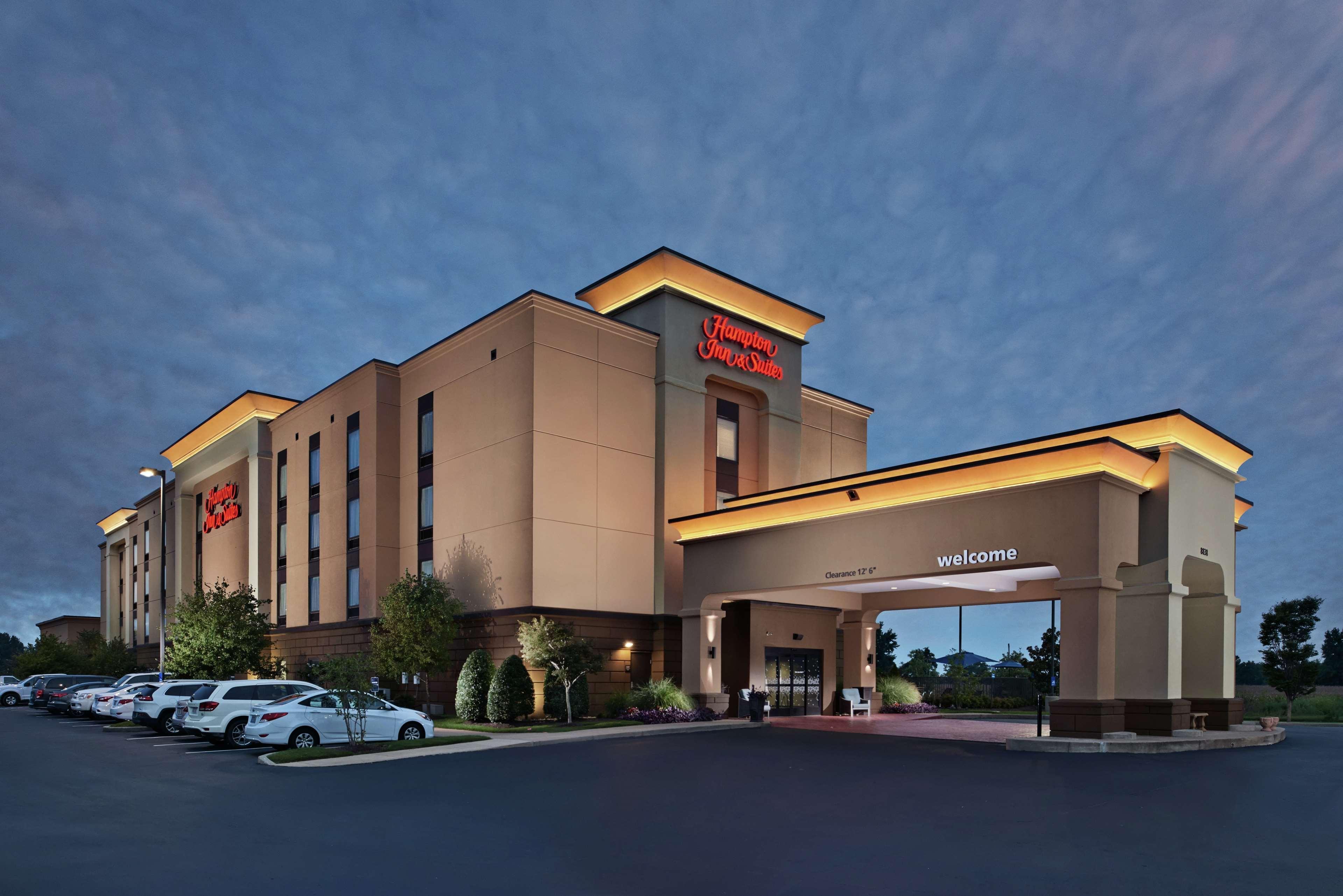 Hampton Inn & Suites Millington Bagian luar foto