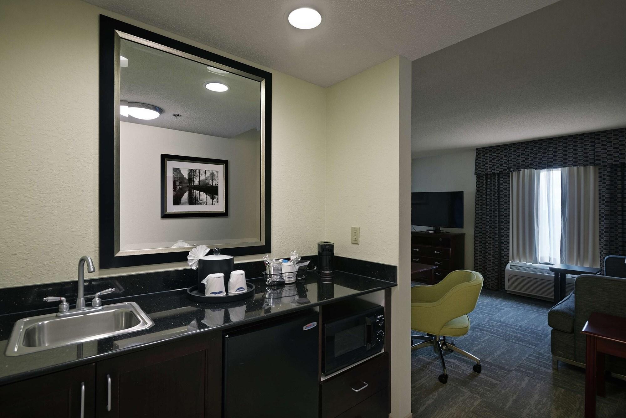Hampton Inn & Suites Millington Bagian luar foto